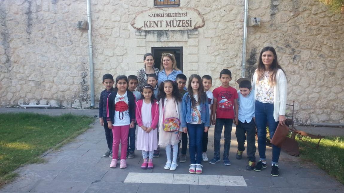 Okulumuz 3/A Sınıfı, Kadirli Kent Müzesine Gezi Düzenlemiştir.